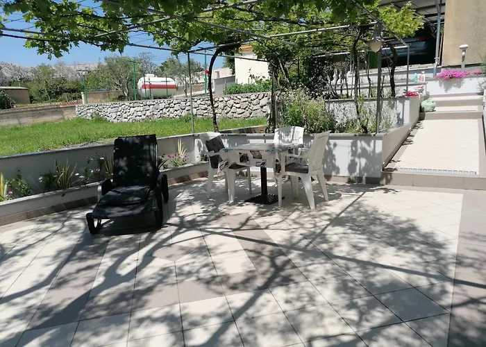 Appartamento With Parking Space Baska, Krk - 22121 Baška